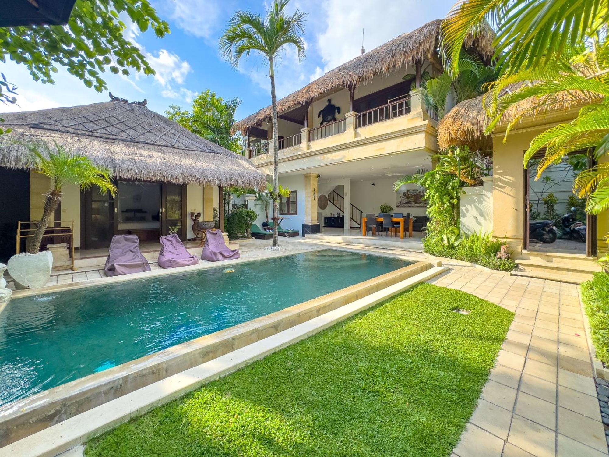 Villa Bugis Kayu Aya Seminyak Exterior foto