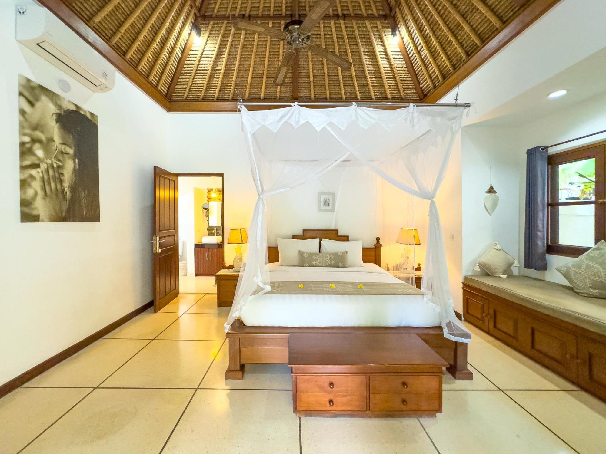 Villa Bugis Kayu Aya Seminyak Habitación foto